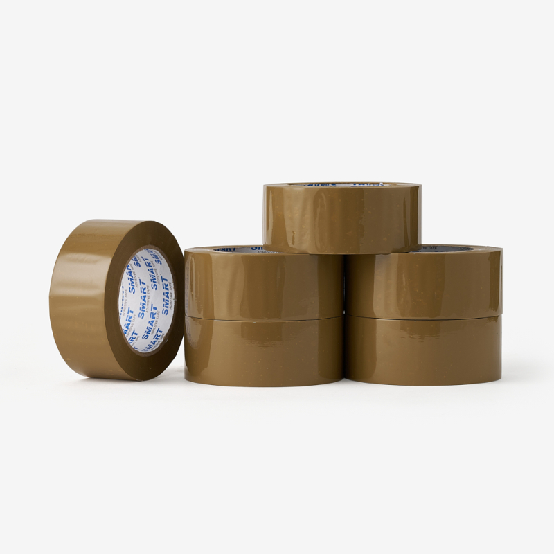 Set aus sechs braunen, kautschukbasierten Packbändern - ideal zum Verschließen von Kartons und Paketen.