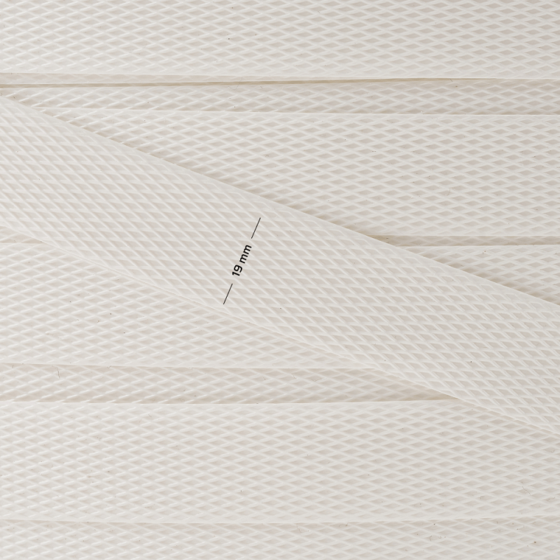 Nahaufnahme der Struktur des 19-mm-Polypropylenbands zum Umreifen von Ladungen.