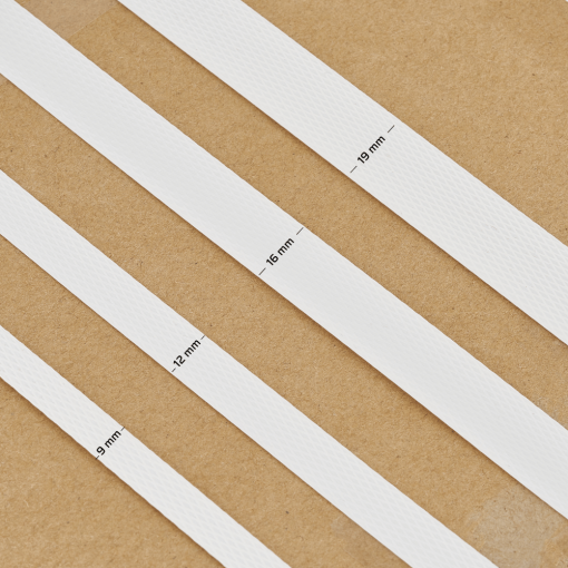 Vergleich von Polypropylenbändern in den Breiten 9 mm, 12 mm, 16 mm und 19 mm.