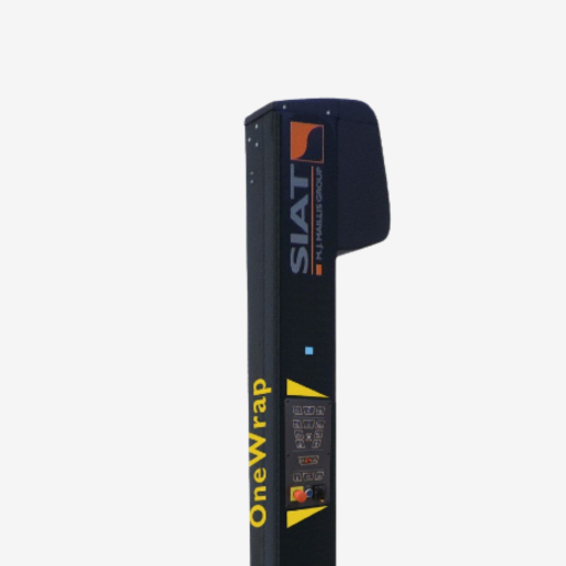 Halbautomatischer Palettenwickler Siat OneWrap - Nahaufnahme von Details auf grauem Hintergrund