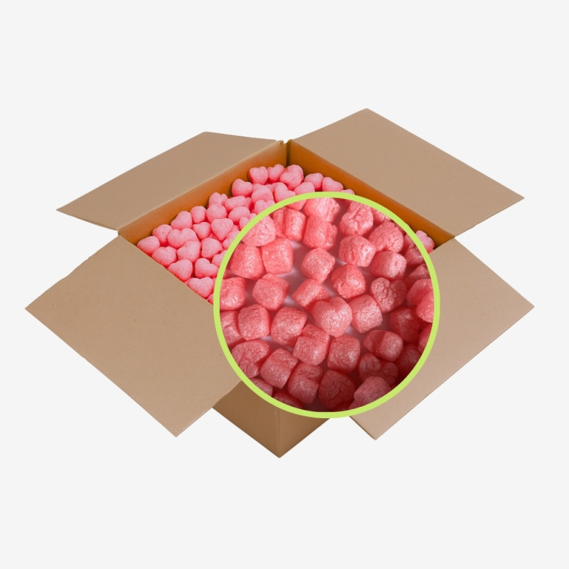 Nahaufnahme des rosa, biologisch abbaubaren Skropaks - Füllmaterial für Pakete in Herzform.