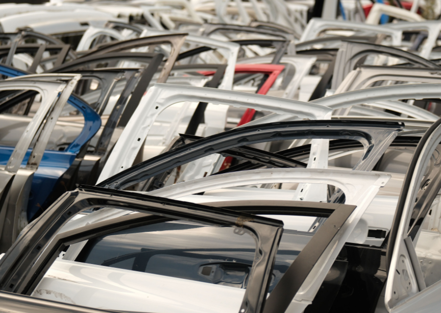 Wie schützt man Autoteile richtig für den Versand?